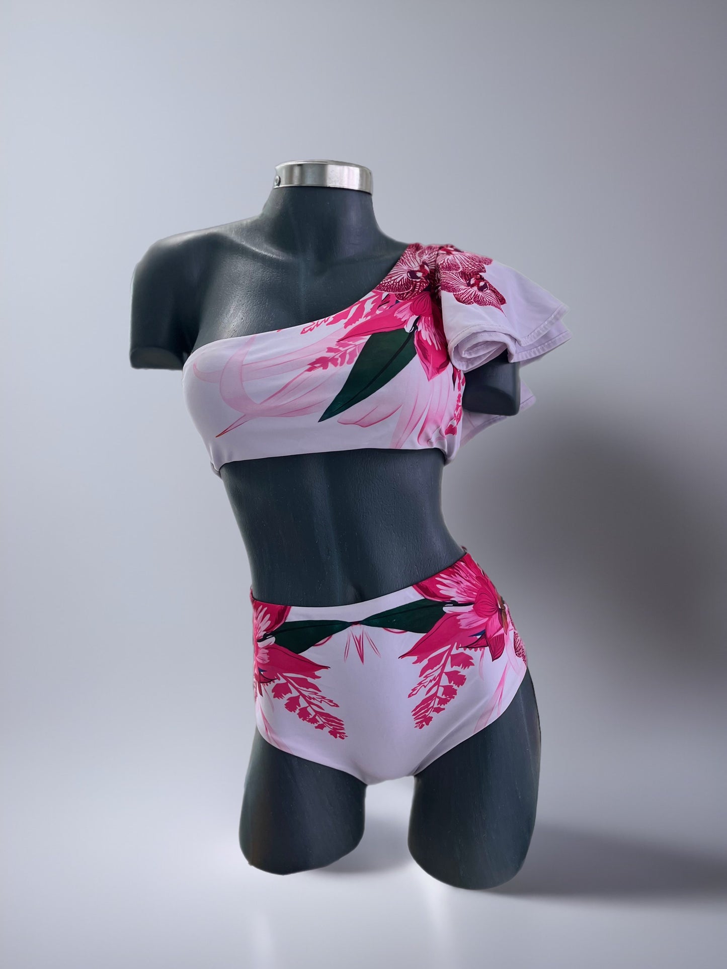 SUIT04